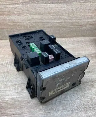 Chrysler Voyager Fuse module 05144579AB 05144567AB