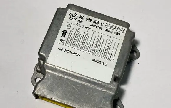 Volkswagen Golf V Airbag control unit/module 1K0909605C 5WK43413