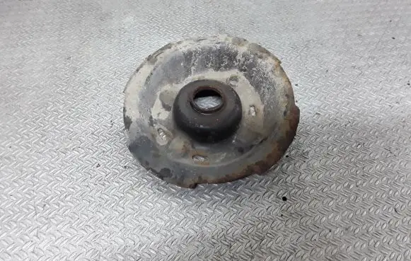 Mitsubishi Grandis Coil spring mount 