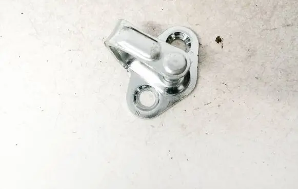 Opel Insignia A Front door lock loop/hook striker 