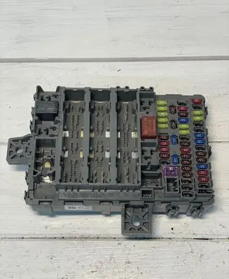 Honda Civic IX Fuse box set TV1E310 160418