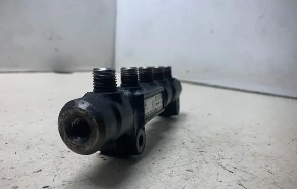Citroen C4 I Fuel main line pipe 9654592680 9054092080