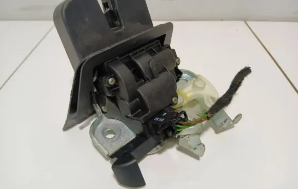Audi A4 S4 B8 8K Tailgate/trunk/boot lock/catch/latch