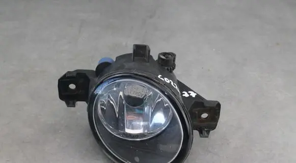 Nissan Qashqai Front fog light 261558990A 89210439