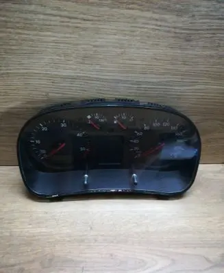 Volkswagen Golf IV Speedometer (instrument cluster) 1J0919881D 0263611024 090299K8876