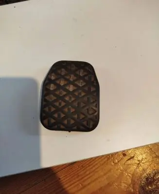 BMW 5 E39 Clutch pedal 11086344