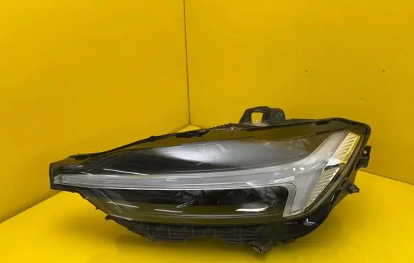 Volvo XC60 Headlight/headlamp 32342506