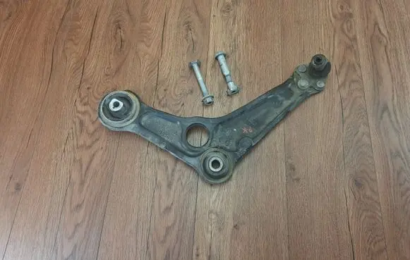 Renault Scenic IV - Grand scenic IV Front control arm 545056560R 545056711R 7703101632