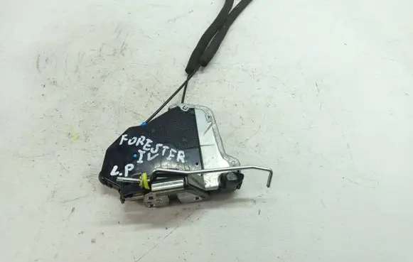 Subaru Forester SJ Front door lock