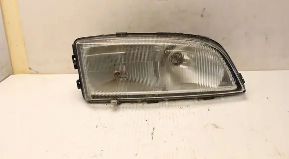 Volvo C70 Headlight/headlamp