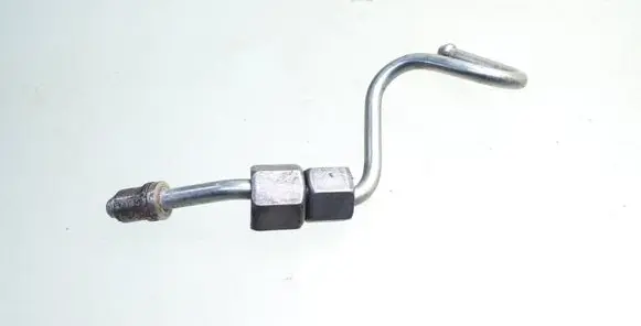 Nissan Qashqai Fuel injector supply line/pipe 