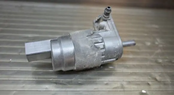 Audi Q5 SQ5 Windscreen/windshield washer pump 8K9955647