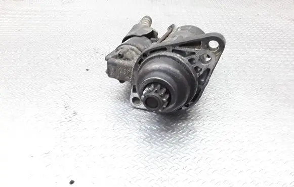 Volkswagen Touran I Starter motor 02Z911023H D7GS8