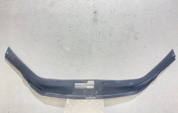 Radiator trim