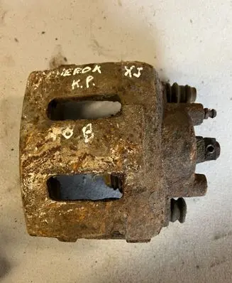 Jeep Cherokee XJ Front brake caliper 