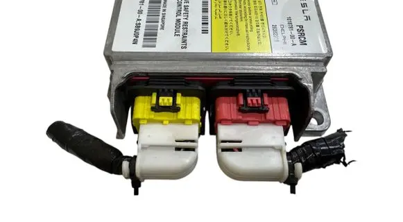 Tesla Model S Airbag control unit/module 101878100A 28382910