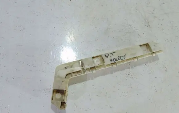 Renault Koleos I Rear bumper mounting bracket