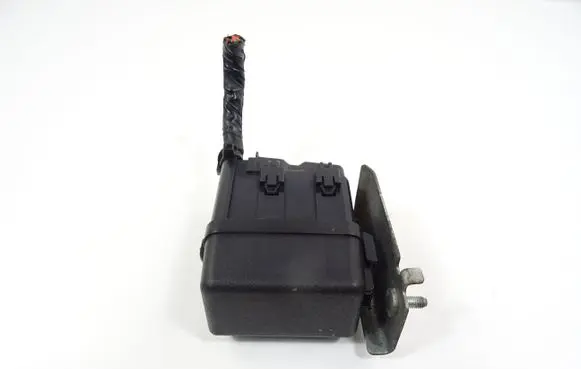 Mazda CX-5 Relay mounting block