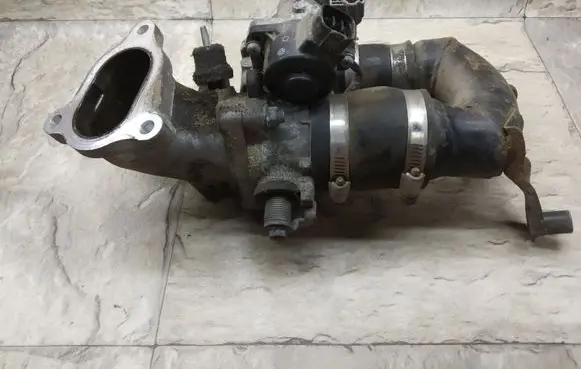 Toyota Corolla E120 E130 Throttle valve 8967221020