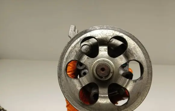 Subaru Outback Power steering pump 34430AJ021