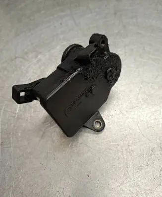 Mercedes-Benz E W211 Intake manifold valve actuator/motor A6421500594