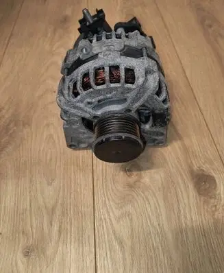 Mercedes-Benz B W246 W242 Generator/alternator A0009063822 0125711043 160906
