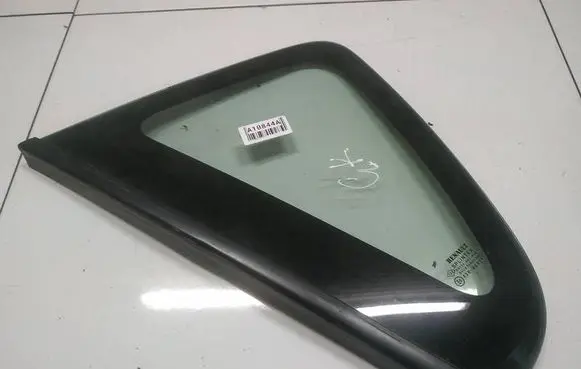 Renault Scenic II - Grand scenic II Rear side window as2