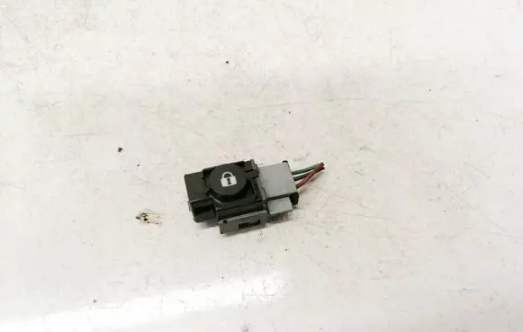 Renault Megane I Central locking switch button 7700436945