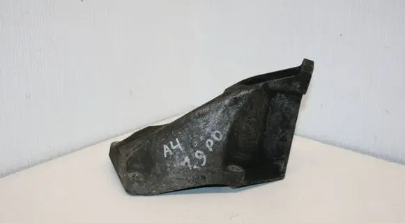 Audi A4 S4 B6 8E 8H Engine mounting bracket 8D0199307P