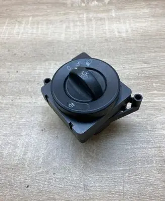 Mercedes-Benz Sprinter W906 Light switch 9065450104