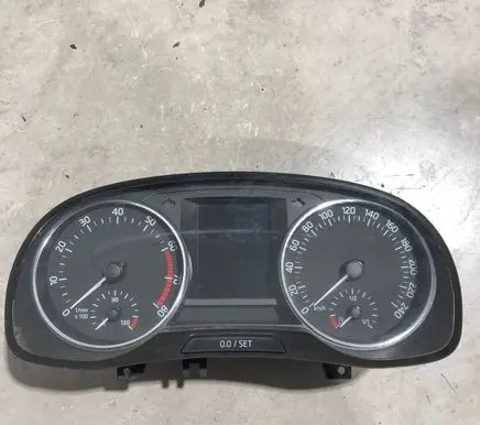 Skoda Fabia Mk3 (NJ) Speedometer (instrument cluster) 6V0920740A