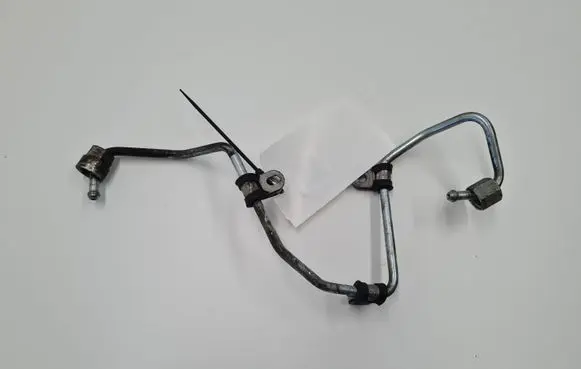 Volkswagen Tiguan Fuel line pipe 03L130321C