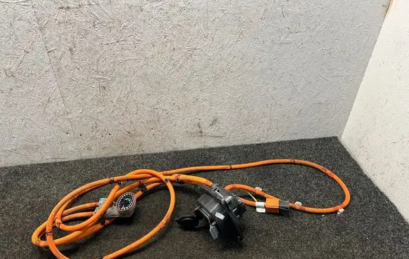 BMW i4 Electric car charging cable 5A0FBA6 5B39C73