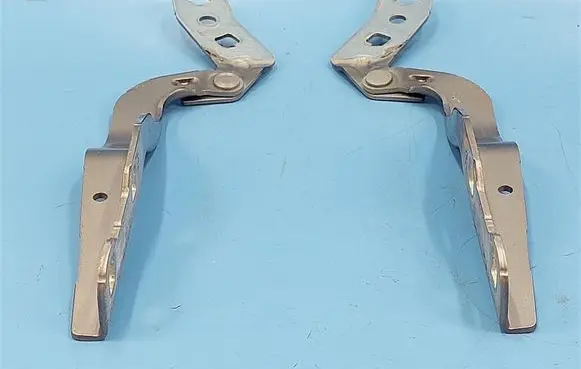 Ford Kuga III Engine bonnet/hood hinges LJ6BS16800AB