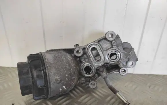 Toyota Auris E180 Engine oil radiator 1NDTV