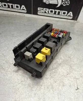 Mercedes-Benz Sprinter W906 Fuse module A9065450401