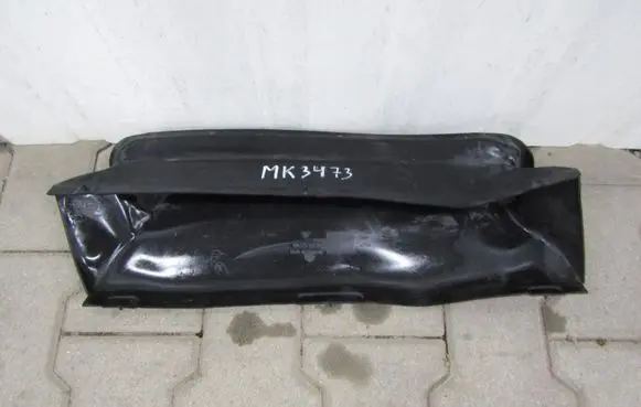 Porsche 911 996 Radiator trim 996.575.141.04