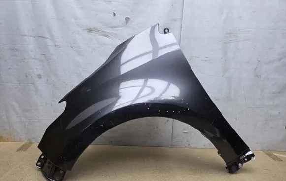 Toyota Yaris XP210 Fender 