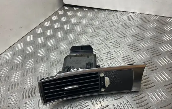 Audi A6 S6 C6 4F Dashboard side air vent grill/cover trim 4F1820901A
