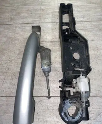 Renault Laguna III Front door exterior handle 226524