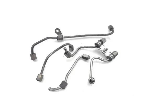 Fuel injector supply line/pipe