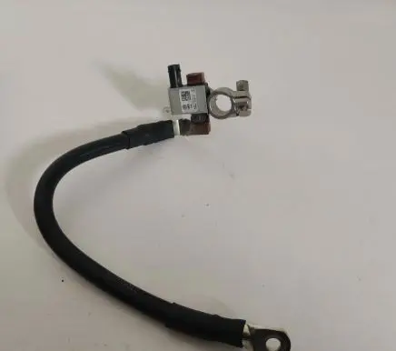 Audi A5 Sportback 8TA Positive cable (battery)