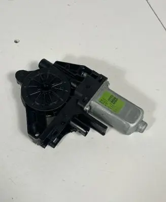 Dodge Durango III Rear door window regulator motor 931403