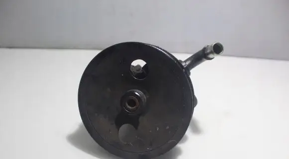 Volvo S40, V40 Power steering pump