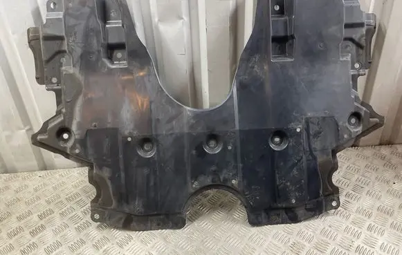 Nissan Qashqai J12 Front underbody cover/under tray 758956UA0B