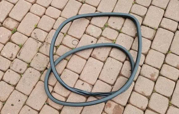 Opel Grandland X Rubber seal loading door 17TYS