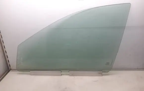 Volvo XC90 Front door window glass four-door 43R001582 E000199 DOT682M3240AS2