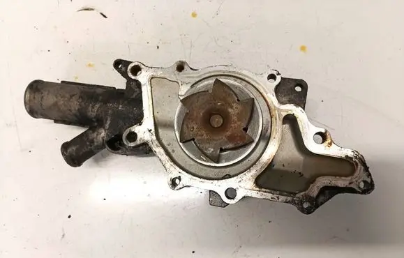 Mercedes-Benz E W211 Water pump 