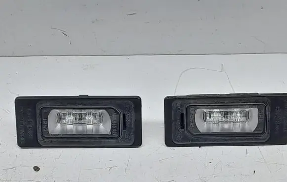 Audi A3 S3 8V Number plate light 4G0943021 010998