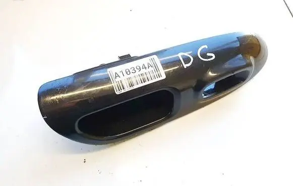 Nissan Juke I F15 Front door window switch trim 829601ka2a
